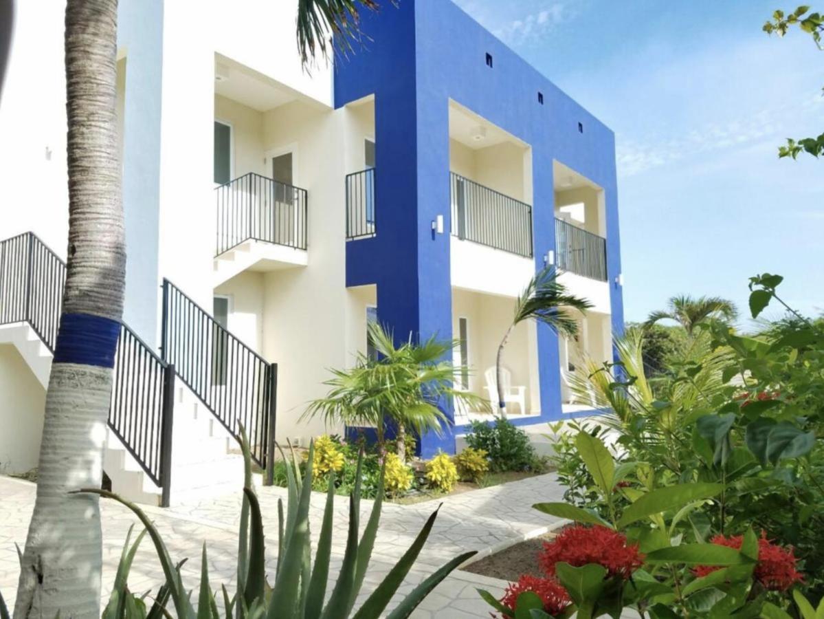 Andira Apartments Willemstad Esterno foto