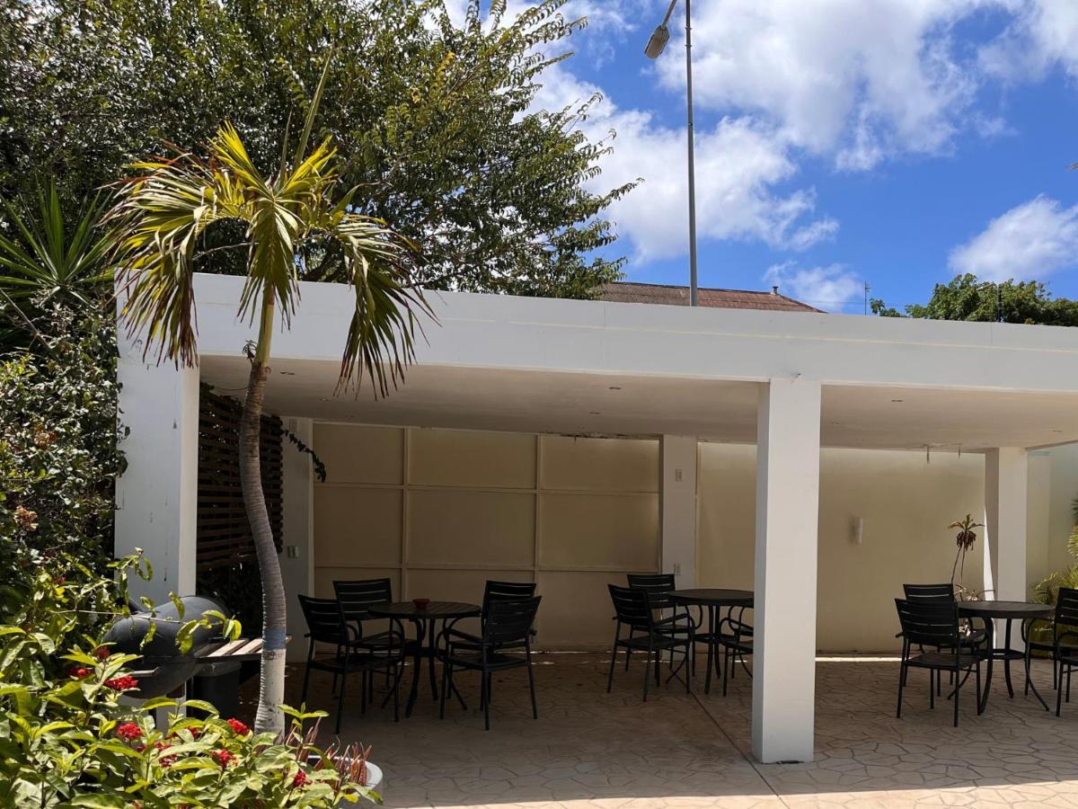 Andira Apartments Willemstad Esterno foto